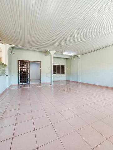 Rumah Teres 2 Tkt Di Jalan Junid Utk Disewa Berdekatan KPJ/HPSF/ST/MIC 1