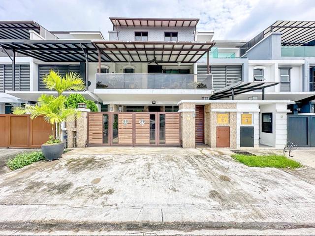 FULLY RENOVATED 2.5 Storey Superlink CYPRUS, USJ HEIGHTS, Subang Jaya 1
