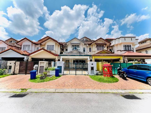 FREEHOLD Double Storey Terrace U16 Taman Bukit Subang Shah Alam 1