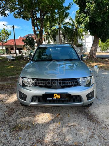 2012 Mitsubishi Triton Lite 2.5MT 4X2 KANOPI - 1