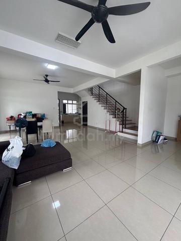 Rare Find! Large Double Storey Terrace Corner for Sale @ Molek Haven 1