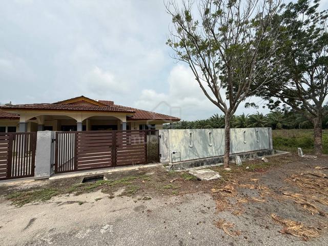 CHEAPEST 🔥 1 Storey Semi D Taman Mayang Tanjong karang 1
