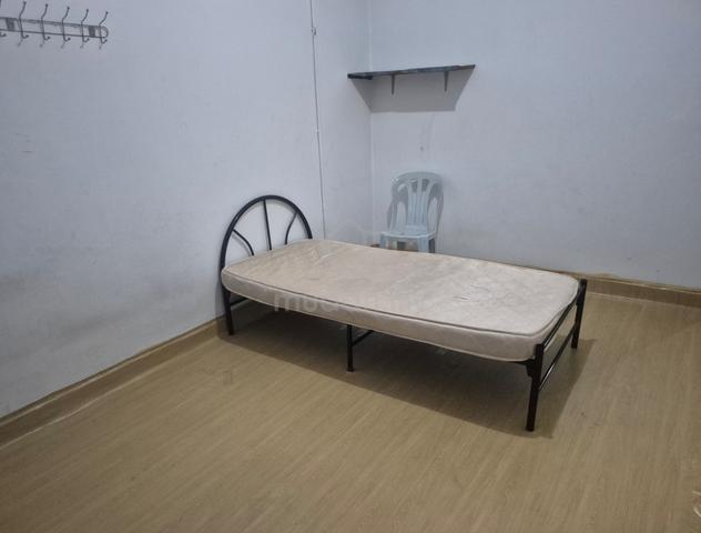 Room at 2nd Floor of a shop, Jln SG 1/5, Taman Sri Gombak, Batu Caves 2