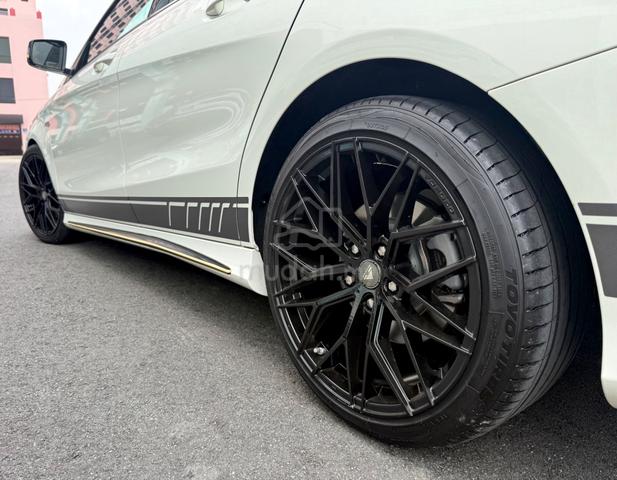 2017 Mercedes Benz CLA45 Bodykit 1.6 AMG - 2