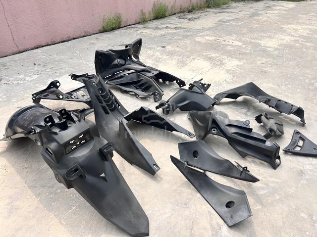 Inner Coverset Yamaha LC135 v4-v7 - photo 3 of 4