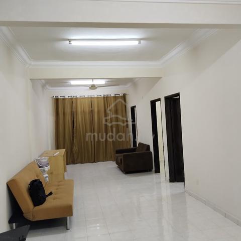 Larkin Indah Apartment 1