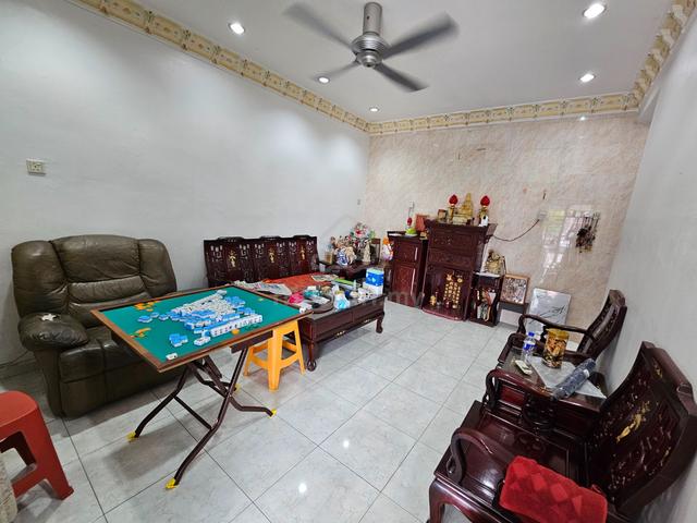 Near pasar malam 1 Storey Terrace at malim jaya 1
