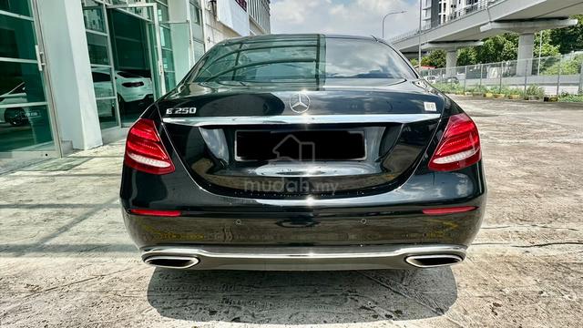 Mercedes Benz E250 - 5