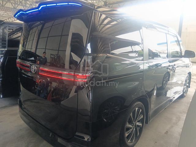 Toyota VOXY (2024) 2.0 S-Z (A) 7 seater - 3