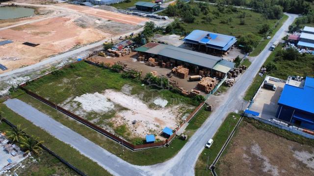 BATU GAJAH IPOH / Industrial Land ( Corner ) For Rent / 46,000 sqft 1