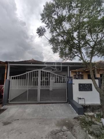 1-Storey Terrace - Mahkota Banting Jalan Suria 1