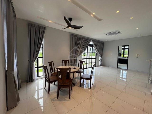 Eco Botanic 2.5 Storey Superlink Endlot House 4bed Renov & Furnish JB 1