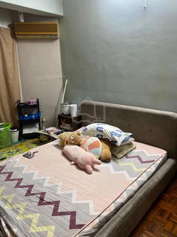 Master Bedroom (Shared) - Female Only 1