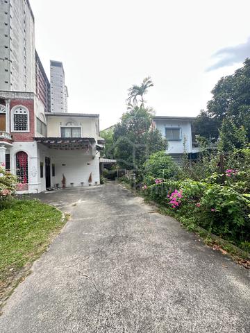 2-Storey Bungalow House At Georgetown, Land Area 12459sq.ft 1