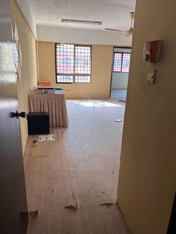 Pinewood Court 1