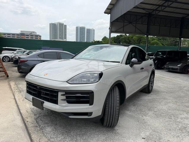 2024 Porsche CAYENNE 3.0 JPN SPEC UNREGISTERED - 2