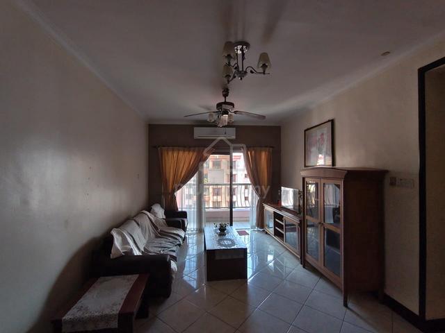 Marina Court 1