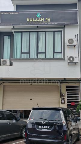 Kluang Tasik Indah Shop For Rent 1