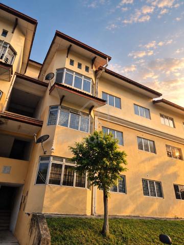 Vista Seri Putra Apartments 1