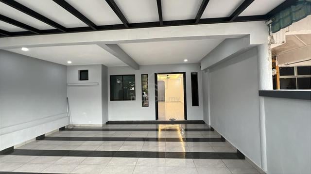 Renoveted Single Storey @Seri Alam/3R2B/ 1