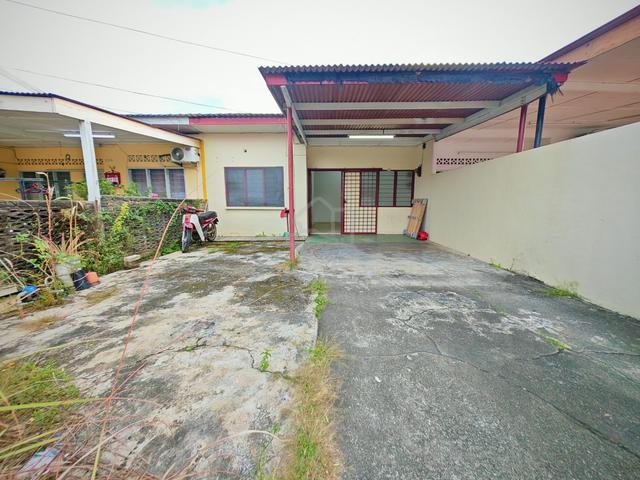 Kubang Buaya Single Storey near to Satay Zul, Taman Gelora, Alor Akar 1