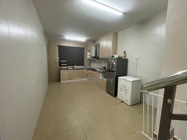 Nusa Intan 13 Double Storey 22X70 WITH 5 Bedrooms Guarded Furnished 1