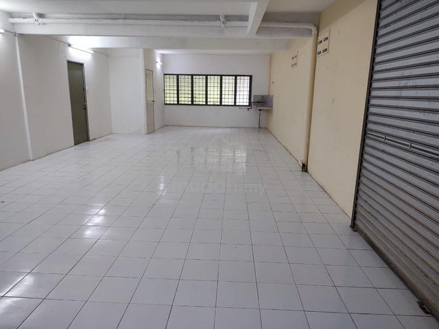 Selangor Shah Alam Freehold Ground Shop Lot For Sale 1