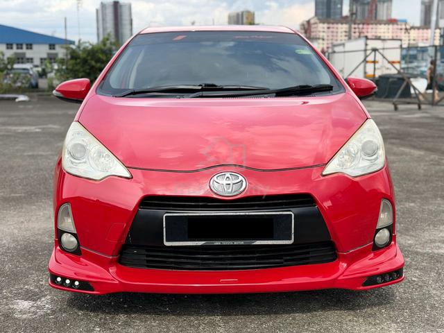 2013 Toyota PRIUS C 1.5 TRD SPORTIVO HYBRID B/KIT - 2