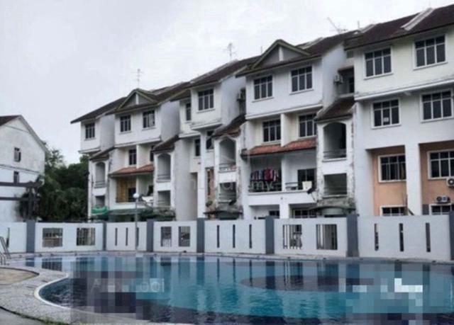 Summer Park Townhouse @ Seri Alam 1