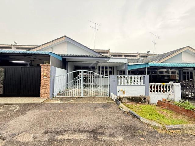 70k cash out/Freehold/single storey Di taman sri kluang 1