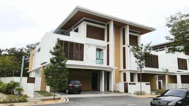 [CLUBHOUSE & LIFT] Astana Lakefront Semi D Presint 8 Putrajaya 3