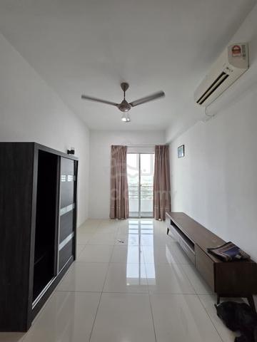 Pinang Laguna 1