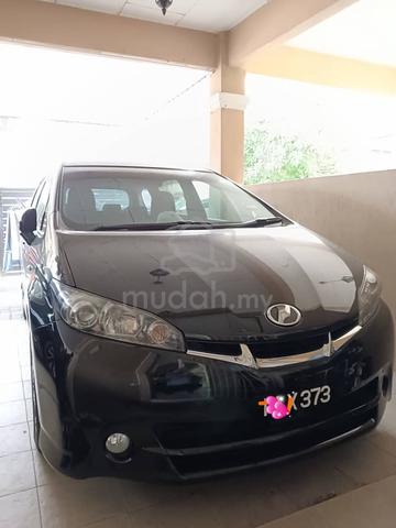 2010 Toyota WISH 1.8 S (A) - 1