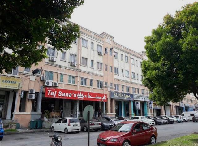 Bellow Market Value Sg Besi Taman Serdang Perdana Shoplot for sales 1