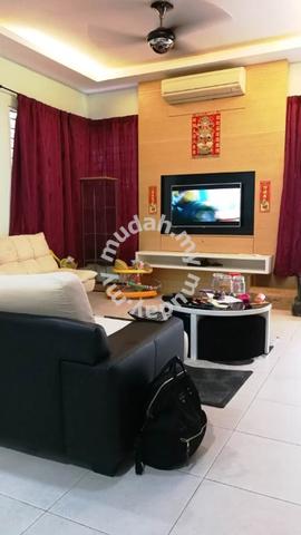 Renovated Townhouse Lower Unit 1600sf D'alpinia Puchong 1
