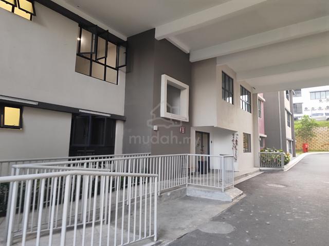 Arena Residence @ Warisan Puteri 1