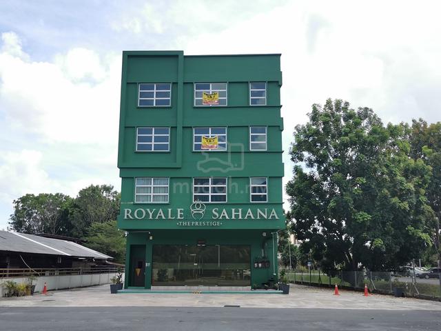 PRIME LOCATION 4 Storey Stand Alone Building & Land TOWN AREA Gurun 1