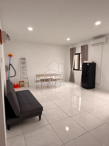 For Rent ๐ D Everglades Townhouse 1