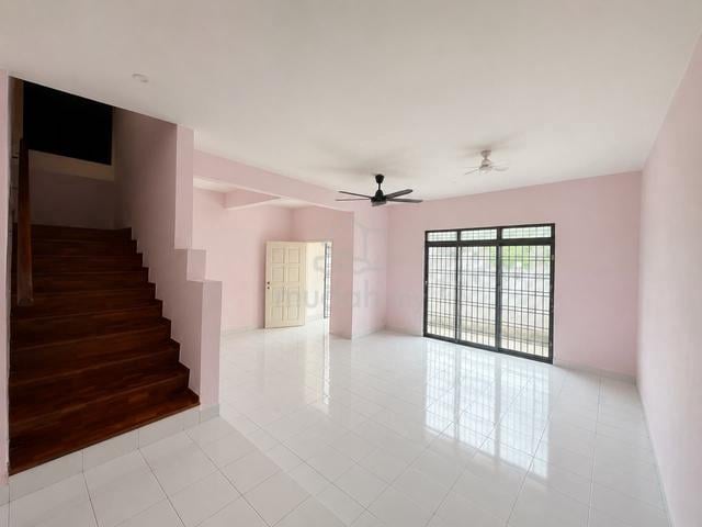 Mount Austin Double Storey Terrace for Sale 1