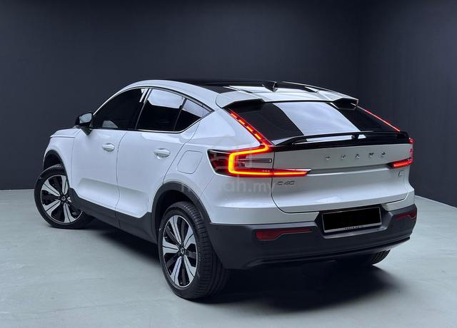 MIL-25K 2022 Volvo C40 RECHARGE P8 EV Coupe U/W - 2