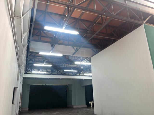 Batu Caves, jalan SBC , 2 Storey Factory For Rent 1