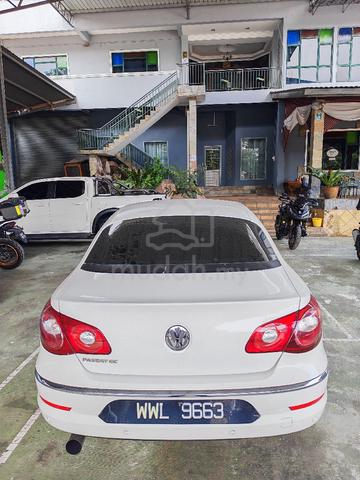 2011 Volkswagen PASSAT 2.0 T FSI (CBU) (A) - 4