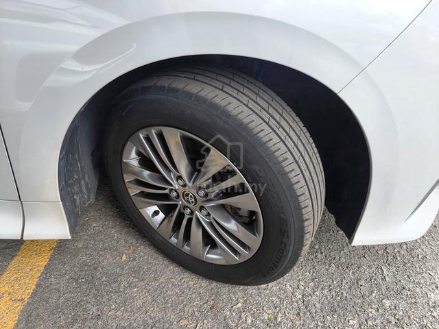2023 T. Alphard 2.5 Z Side Step 15k km Moonroof - 4