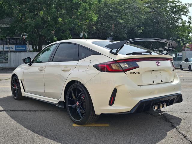 2025[ 6A ] Honda CIVIC 2.0 TYPE R FL5 (M) - 3