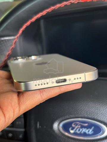 Iphone 15pro 256GB - photo 2 of 6