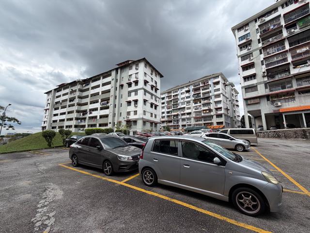 Segar Apartments 1