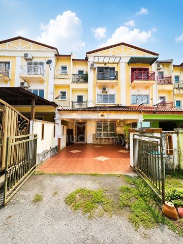 Rumah Cantik 2.5 Tingkat Lavender Height Senawang 1