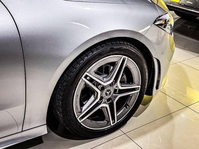 LOW KM 2021 Mercedes Benz CLA180 AMG PREMIUM+ 1.3 - 5