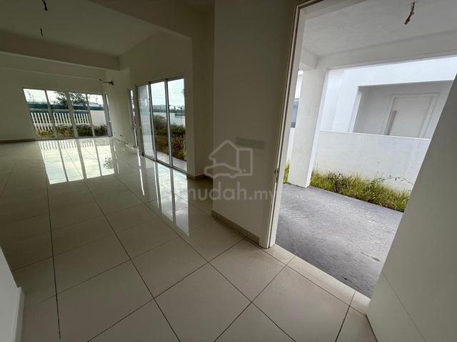 Batu Kawan Viluxe Residnece Intermidiate Corner Large Land Terrace ! 5