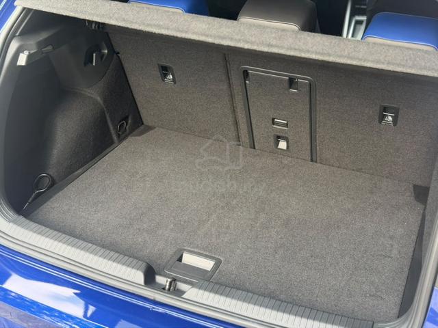 Japan Unreg - 2022 Volkswagen GOLFR 2.0 MK8 (A) - 5